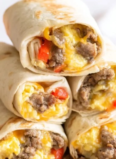 Delicious, freezer-friendly breakfast burritos ready for a quick meal.